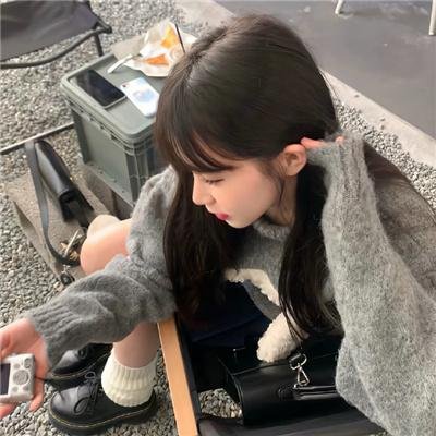 二人漫步几春秋